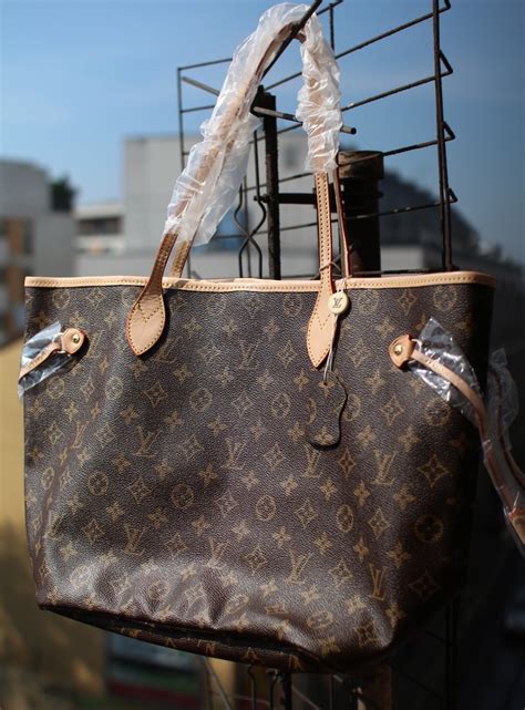 louis vuitton neverfull handbag replica|louis vuitton neverfull mm outlet.